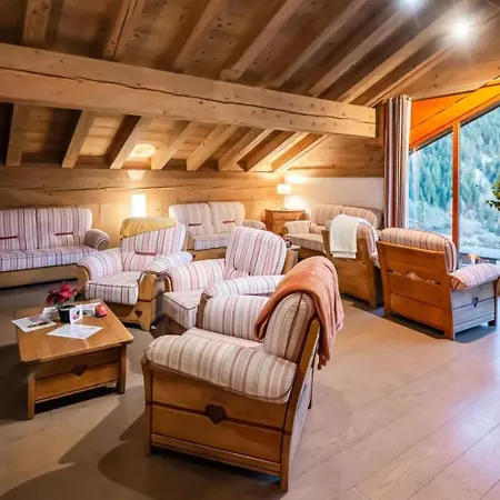 Les Alpages - 2 Pieces Pour 4 Personnes Mae-1303 *